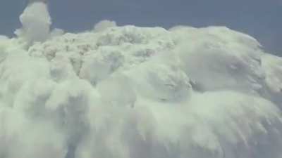 Uncut footage from 1958 of Atomic Blast - 150meters underwater