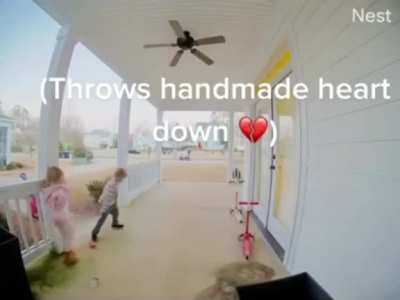 Little boy’s proposal doesn’t go down well