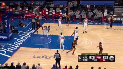 [Highlight] Trae throws a fastball that leads to the easy bucket