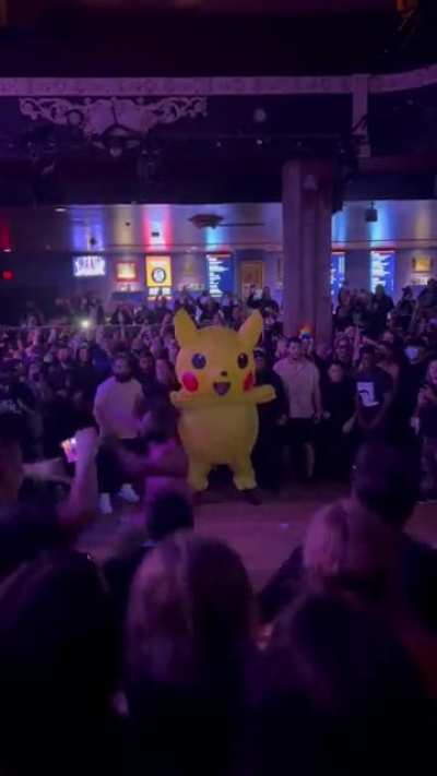 Pikachu in the pit!
