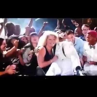HMC while I attend the Billboard Music Awards