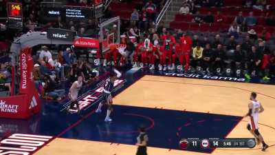 [Highlight] Kevin Porter Jr runs the court after intercepting the pass and throws it down on Herro