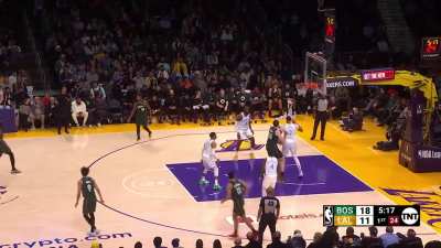 [Highlight] Jaylen Brown returns the favor and sinks a contested stepback triple against Reaves ?