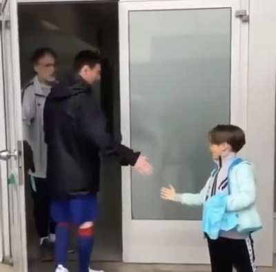 To Handshake with Messi