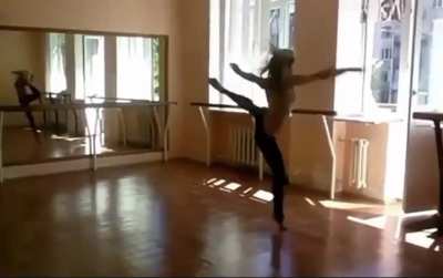 To dance gracefully