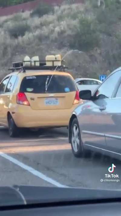 I wonder what the grey car did