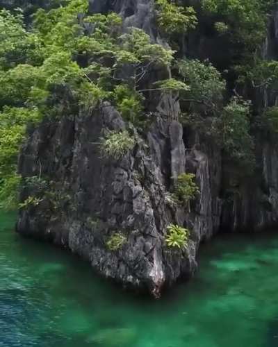 ? One of the most beautiful islands in the world! Coron, Palawan in the Philippines