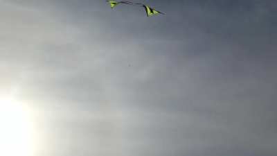 How a kite can have this much control