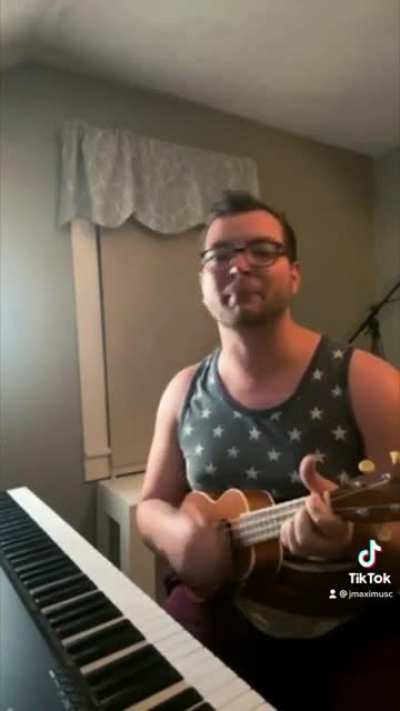My ukulele rendition of Deathbed (Coffee For Your Head) by Powfu, the most TikTok-iest song I could think of covering ?☕️