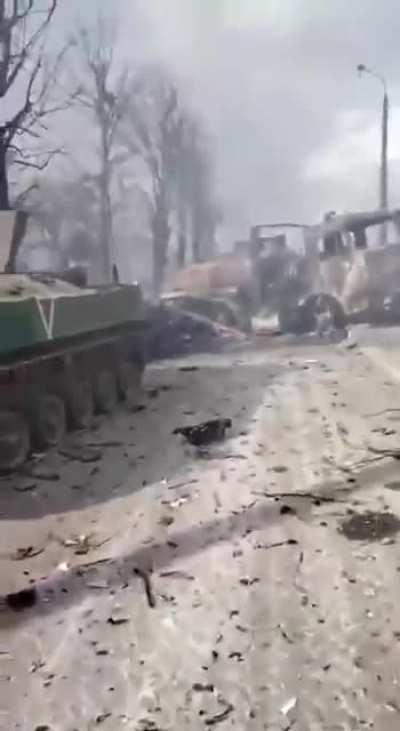 100+ Russian "Victory" tank column gets annihilated near Kyiv