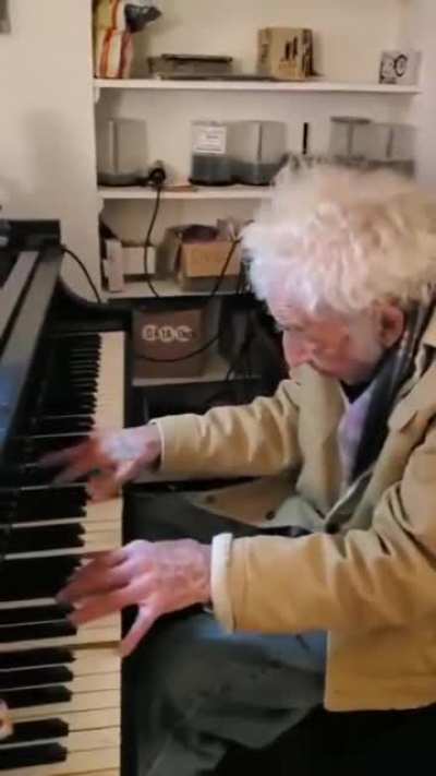 Philip Springer original composer of "Santa Baby" at 94 playing Moonlight Sonata by Beethoven