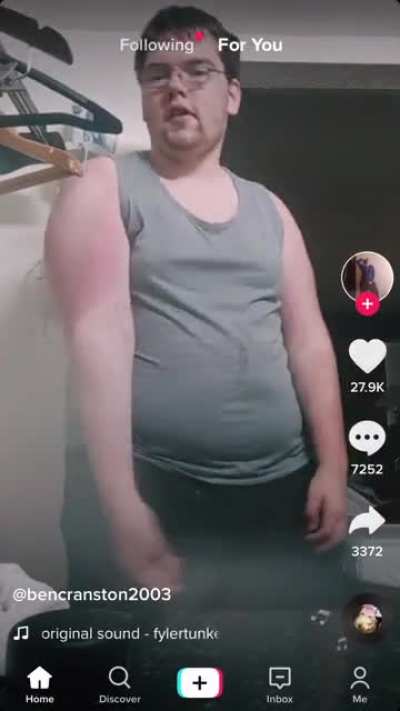 Who’s cousin is this? Hard cringe