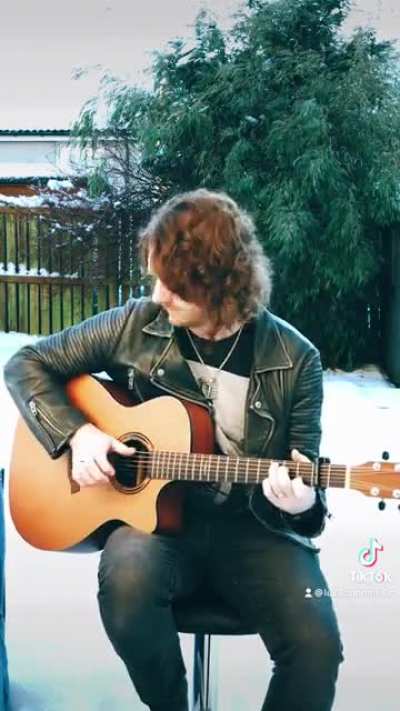 Last Christmas played Fingerstyle ?