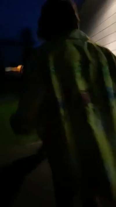 Counting while walking in a circle while waiting for our other friends to arrive, sorry for bad video