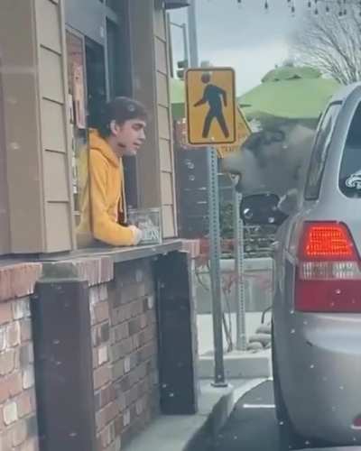 "Excuse me can I speak to the manager"