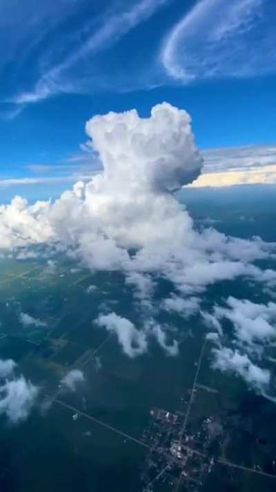 180 around a mesmerizingly cool cloud