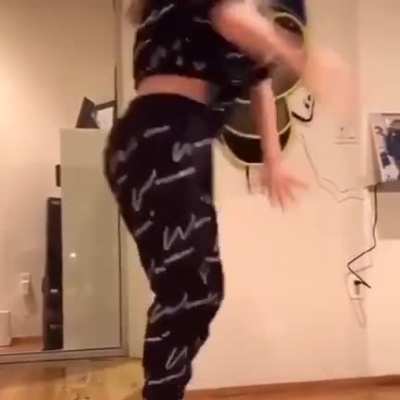 WCGW when you actually have a fat &amp; heavy ass