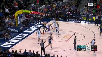 [Highlight] Jokic Throws a Fast Ball to the Corner for the Hockey Assist
