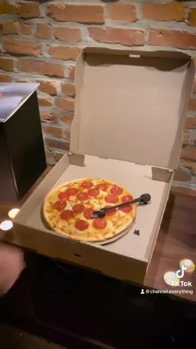 Hes got that pizza rizz