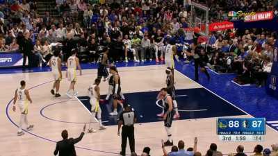 [Highlight] NBC Sports Bay Area feed of the Warriors-Mavs possession