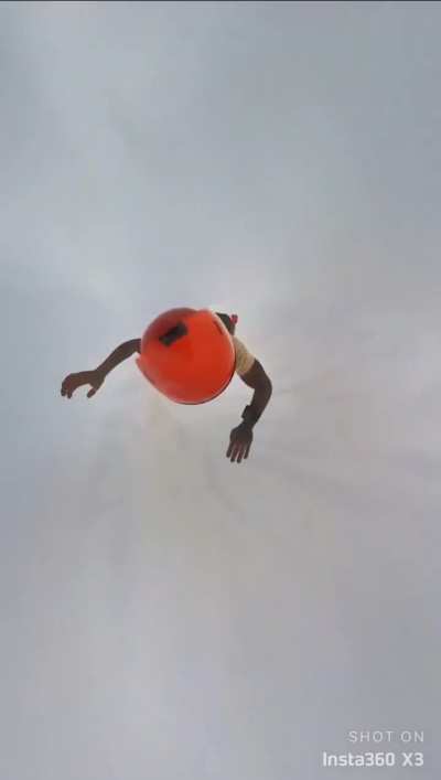 Ever wondered how falling through  clouds looks like?