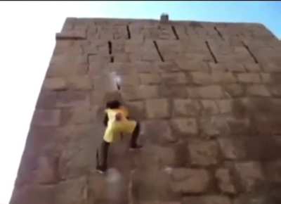 He showed off an impressive move during his solo climb.