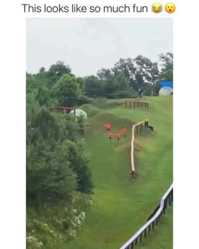 see a Giant ball terrorising people ?