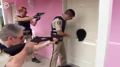 "break the door”