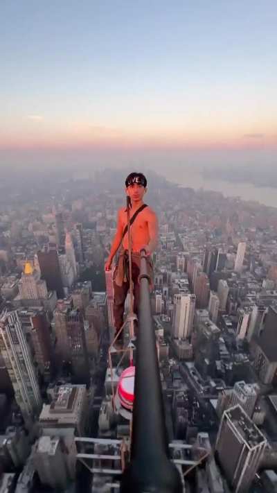 NFC bro risk his life