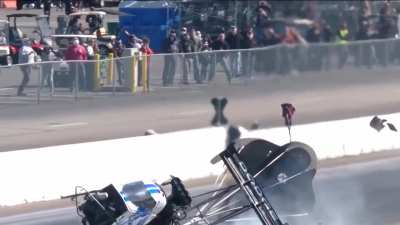 Top Fuel Car Breaks in Half at 330MPH, Driver Leah Pruett Walks Away - 10/04/2020