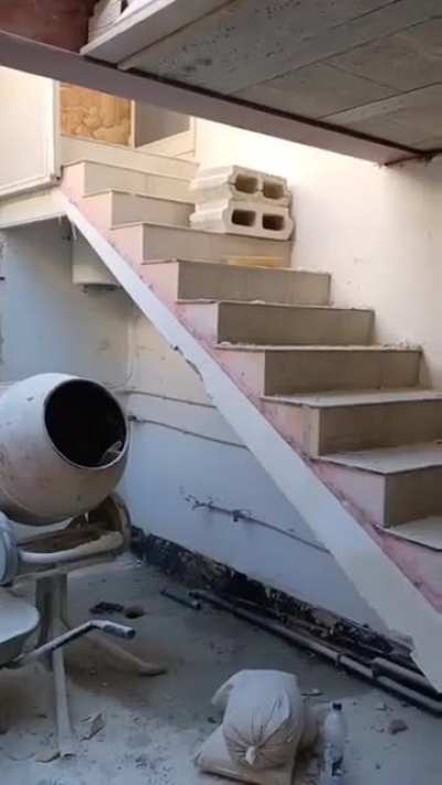 Stairs for ants