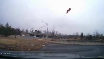 Attempted to catch the culprit of the accident