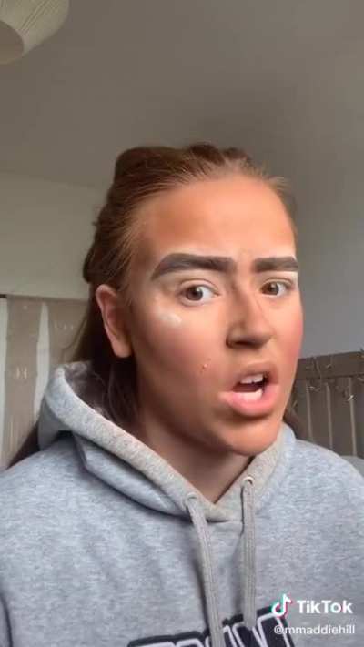 UK girls getting ready for a night out ?