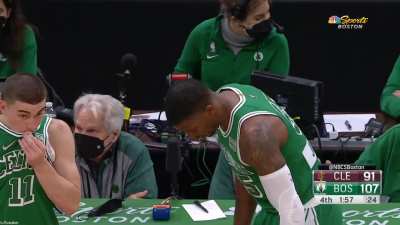 [Highlight] Iso Joe Johnson checks into the game for the first time in 1304 days