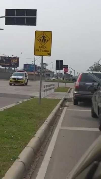 WCGW if I drive a police SUV like this