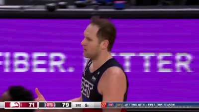 [Highlight] Beef Stew rejects Trae at the rim, and Cade threads the needle to Bogdanovic for the slam
