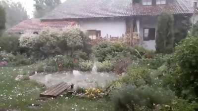 ? Hailstorm in München Germany june 10th 2019. Tennisbal sized.