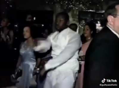 Senior prom class of 98’ ?