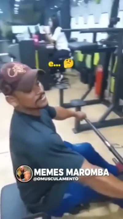 Construction worker show us how you're supposed to pull some weight