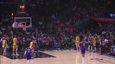 [Highlight] Amir Coffey can’t believe he made a circus shot