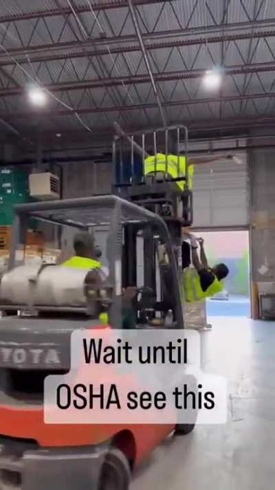 OSHA inspectors probably had a heart attack watching this video ??