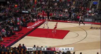 [Highlight] Ben Simmons harasses GTJ full court, forcing the turnover and getting the wide open dunk