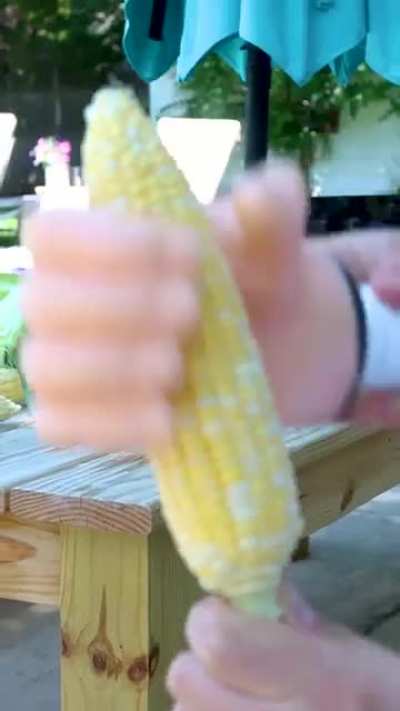 I invented unnecessary products and today I made the Cob Quicky.