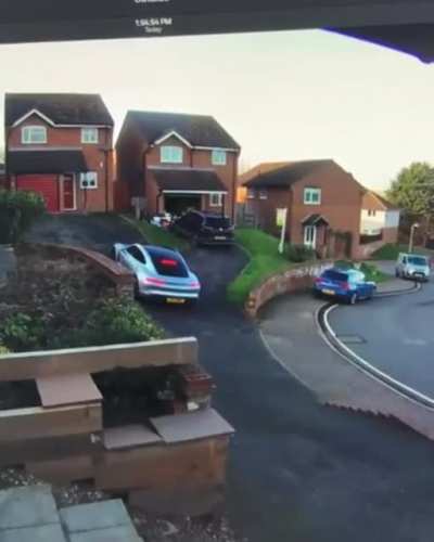 HMC While i parking a Porsche