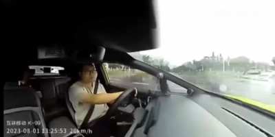Hot vehicle incoming