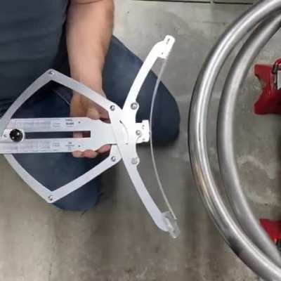 Radius measuring gauge