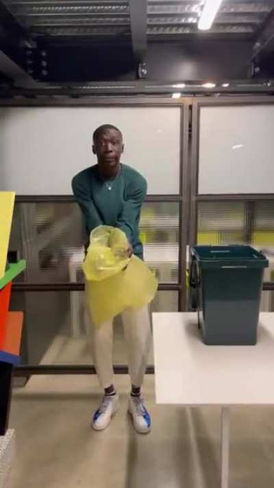 Trash Moments ?️?️