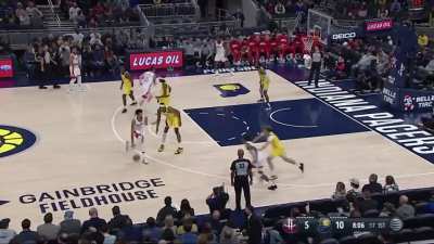 [Highlight] Jalen Green starts off with back-to-back 3s in his return from injury