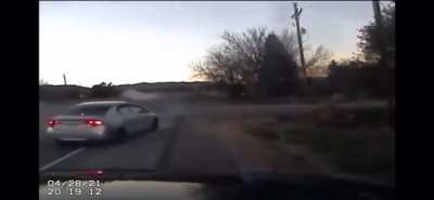 Drunk driver skids right into sheriff (Utah)