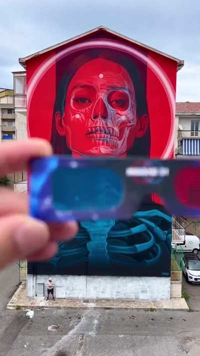 This guy’s mural through glasses! ?